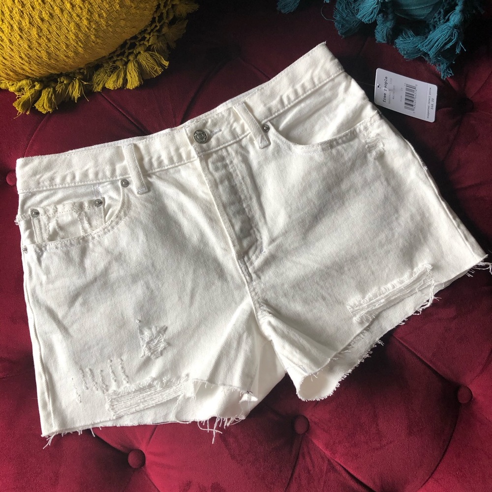 We The Free - Free People White Out Shorts - Women’s 29 - Picture 3 of 6